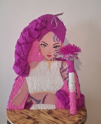 Pinata anniversaire k-pop 