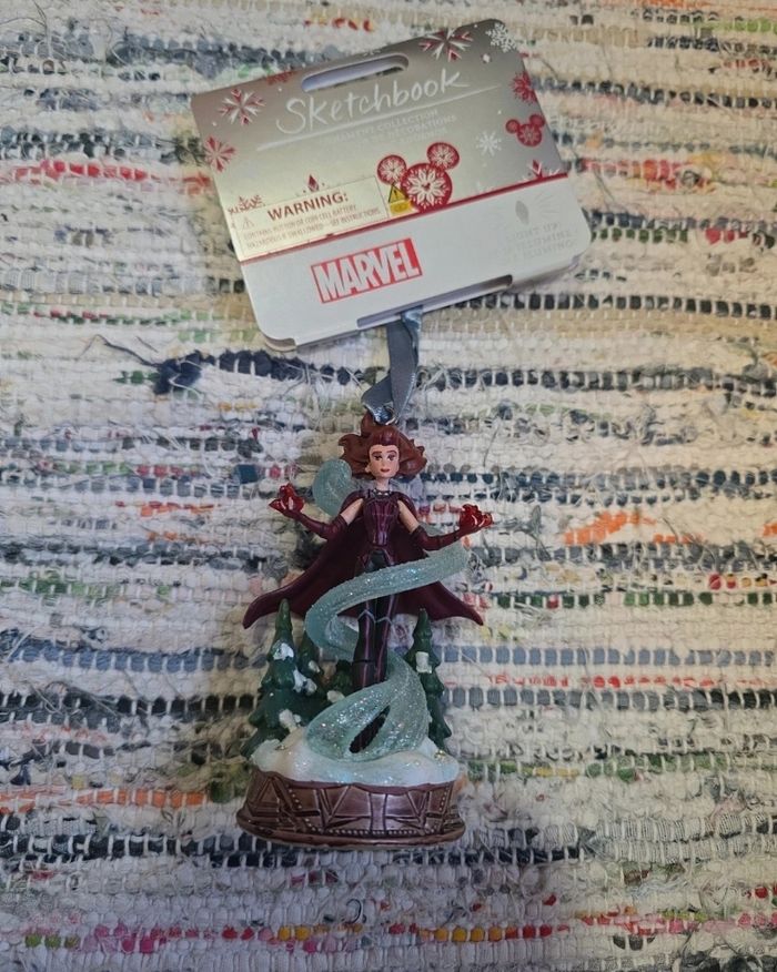 Ornements disneyland Marvel