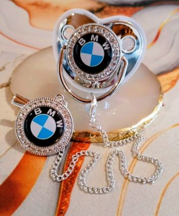 Tétine argenté BMW bleu