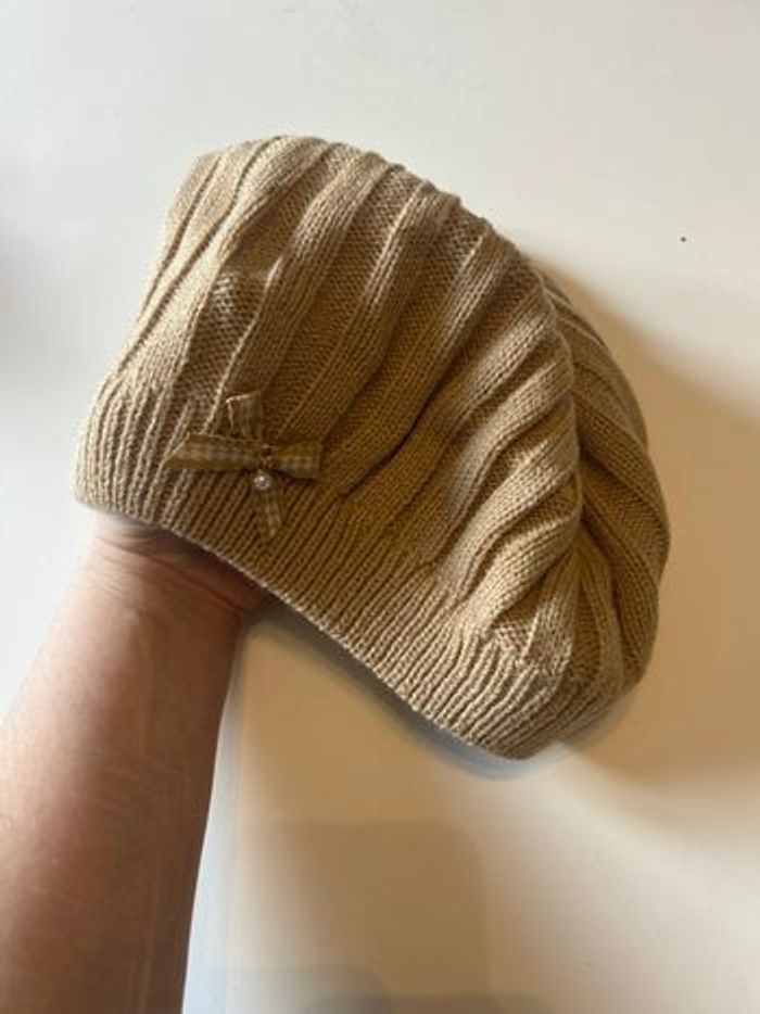 Béret / Bonnet NEUF pour femme couleur beige foncé - photo numéro 2