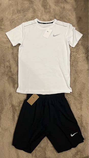 Ensemble Nike running 