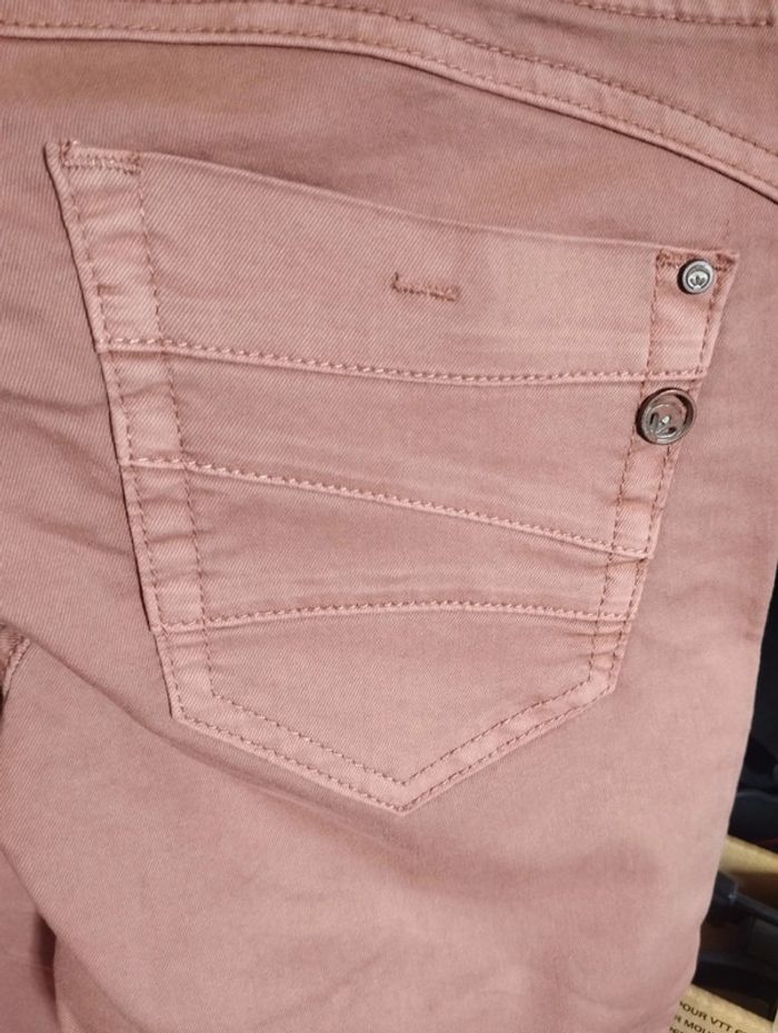 Jean femme neuf Marque Cream taille 26 (36/38) couleur Corail - photo numéro 3