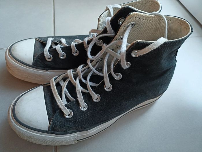 Converse montante pointure 37 - photo numéro 2