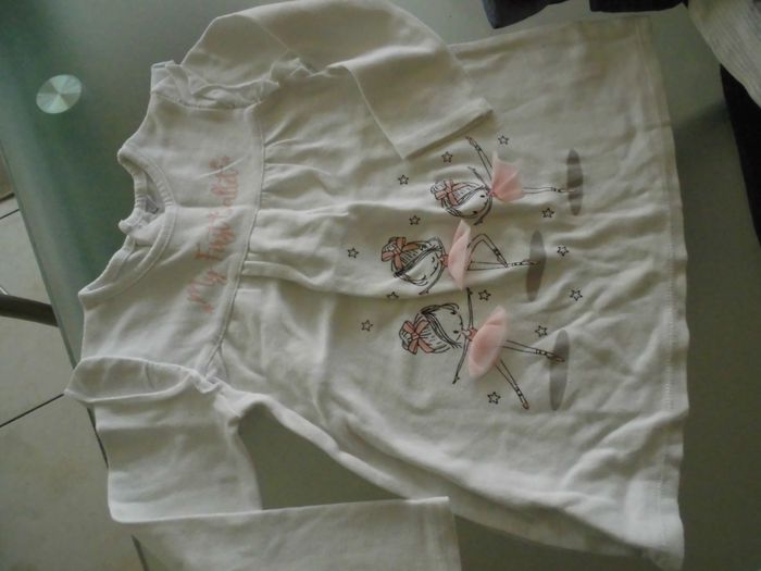 Lot de vêtements mixtes 12/18mois - photo numéro 3