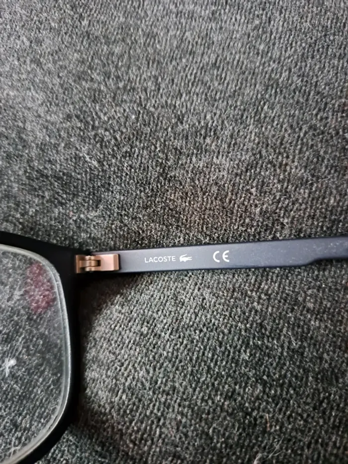 Monture de lunette lacoste 3 - photo numéro 5