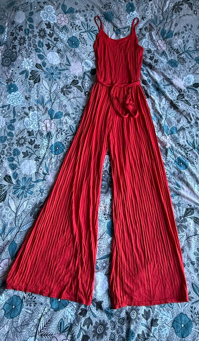 Combinaison rouge avec ceinture  - Taille Unique