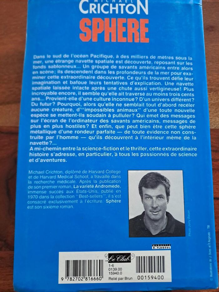 Livre Sphère, Michael Crichton - photo numéro 2