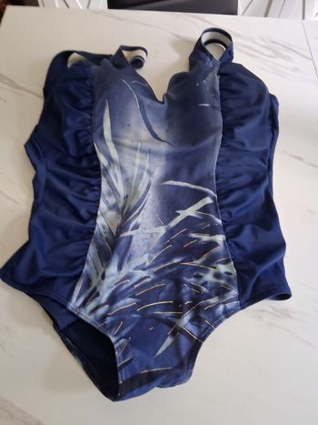 Maillot de bain 1 pièce bleu " t- 50"elemar