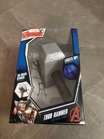 Lampe murale 3D Light FX 816733002170 Marvel Thor Marteau