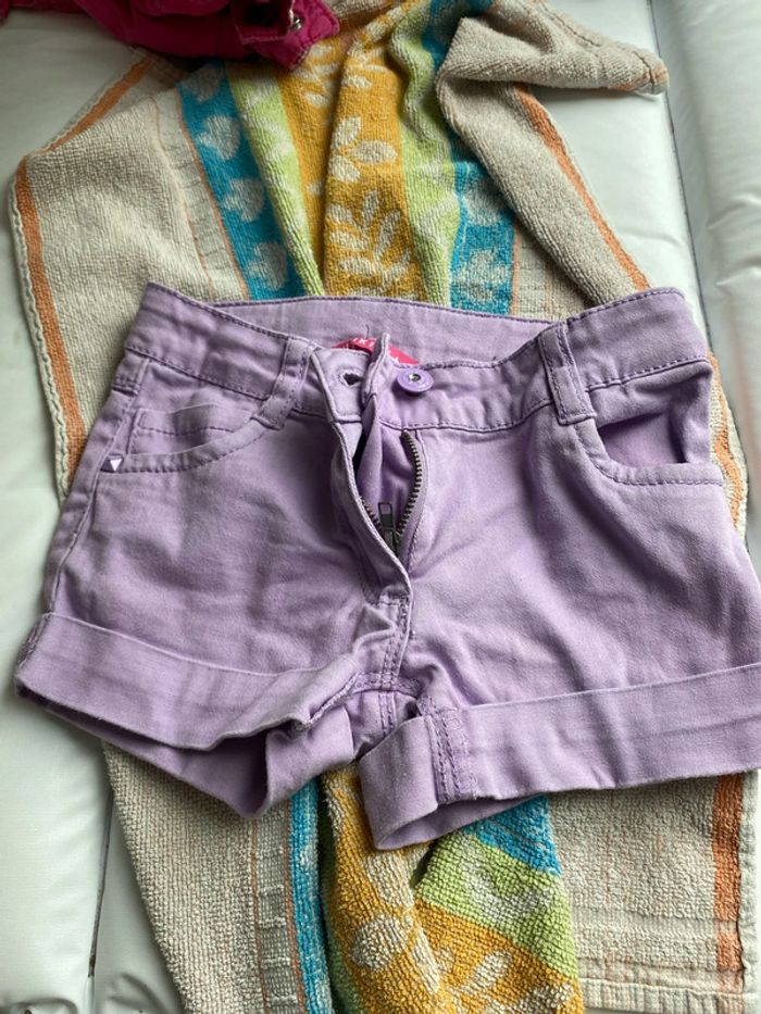 Short 4 ans