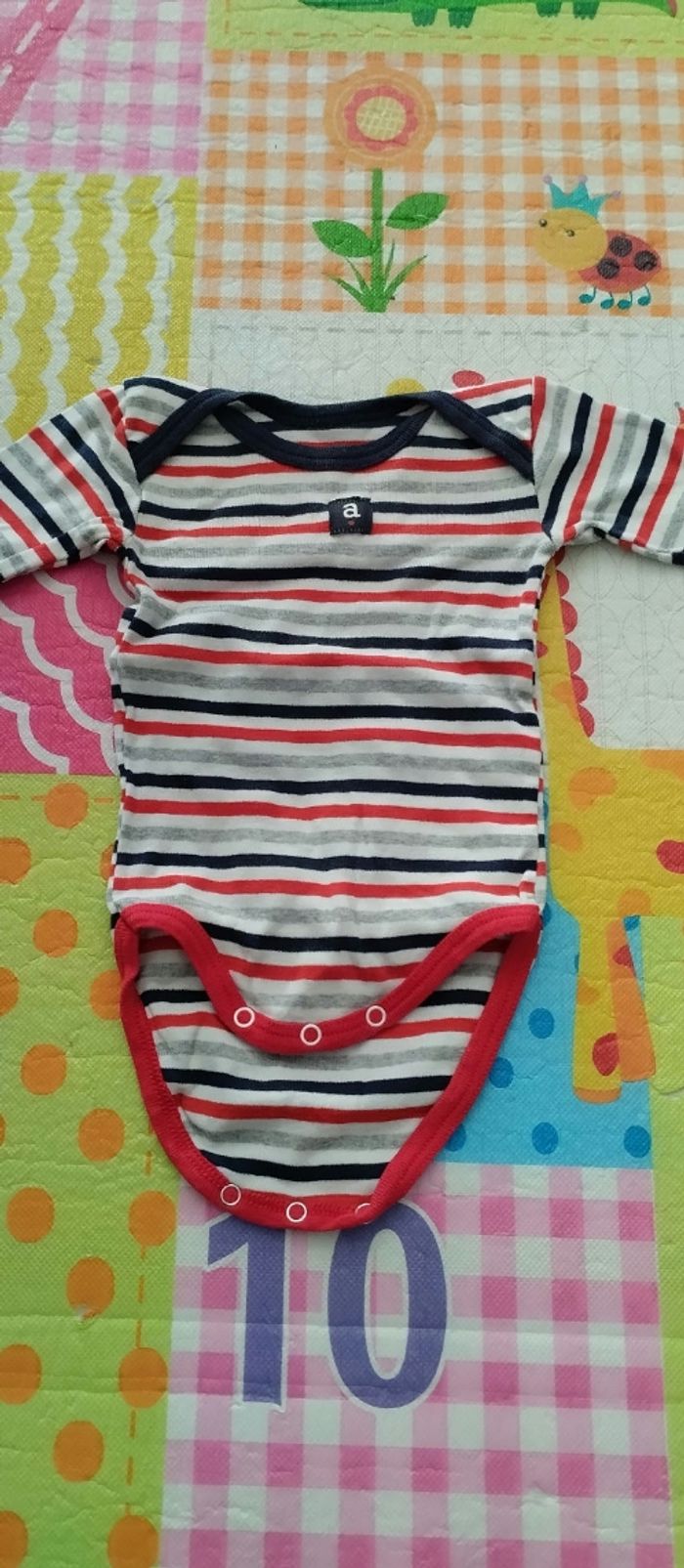 Body bébé garçon 1 mois