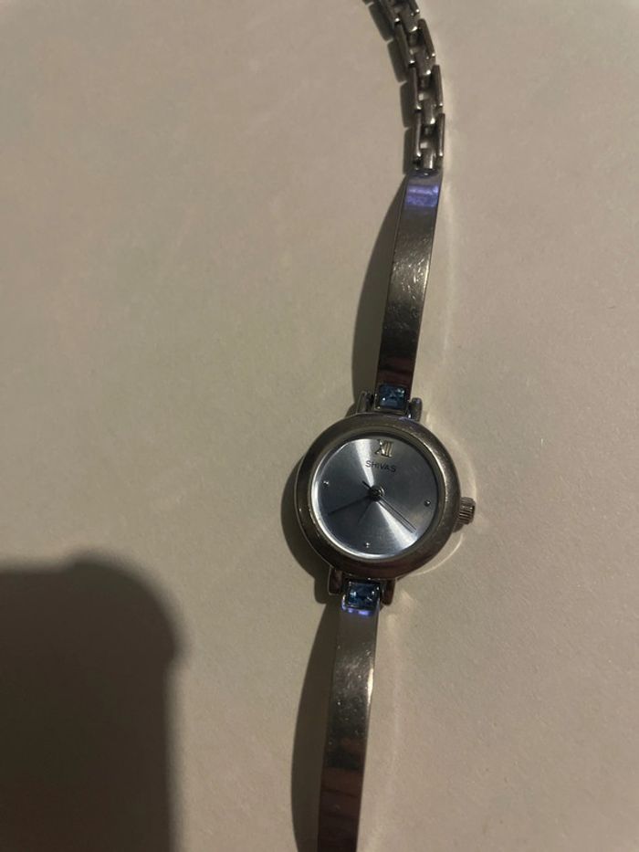 Montre élégante - photo numéro 2