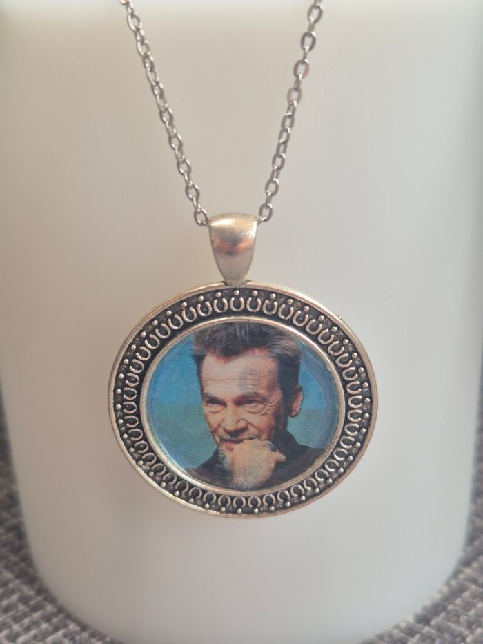 Collier médaillon "Florent Pagny" - photo numéro 2