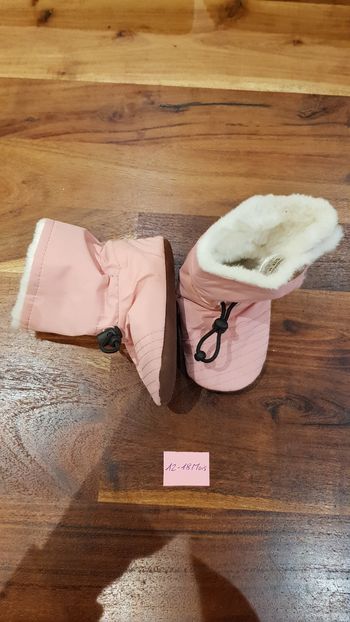 Chaussures bébé 15€