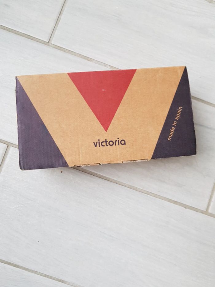 Chaussures victoria pointure 20 mixte - photo numéro 3