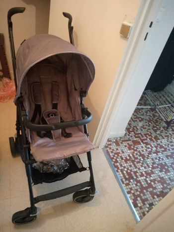 Je vend une poussette