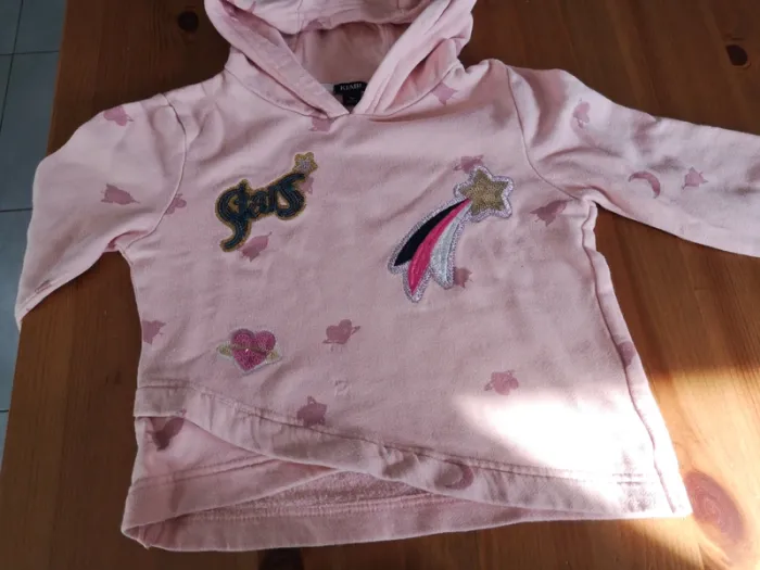 Joli sweat a capuche court 4 ans - photo numéro 2