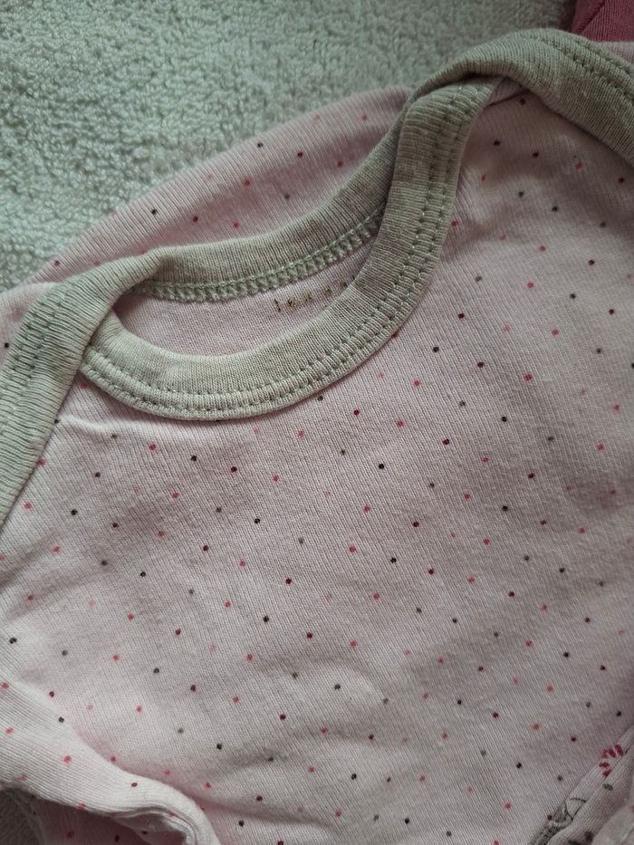 Lot de 3 bodies 3 mois - photo numéro 4