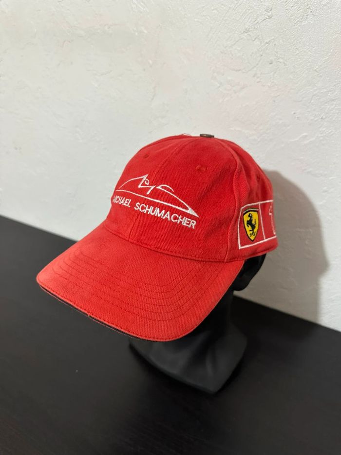 Casquette Ferrari x Marlboro - photo numéro 16