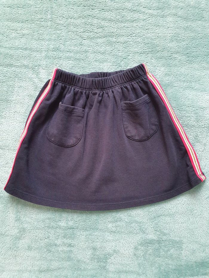 Tres jolie jupe 8 ans