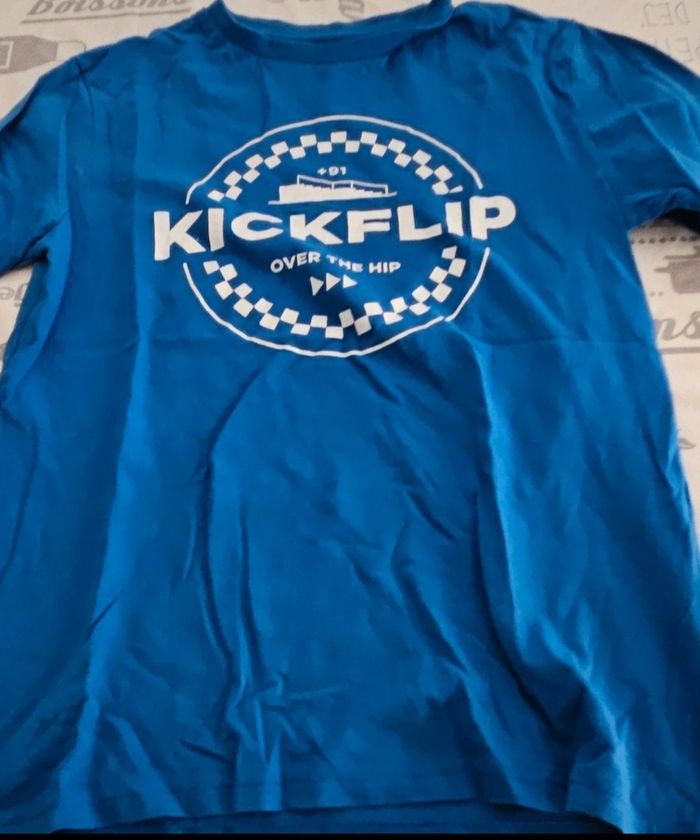 Vend 5 tee-shirts garçons  taille 12ans - photo numéro 9