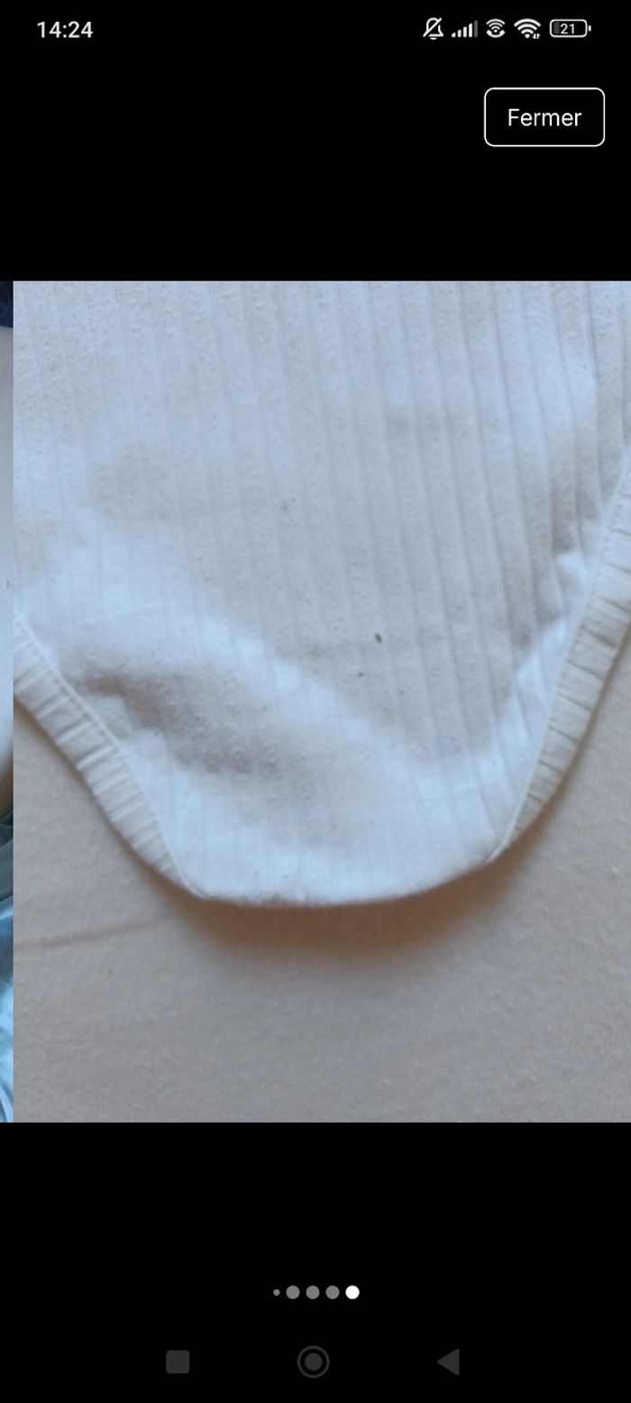 Lot bodys blancs Kiabi 24 mois - photo numéro 10