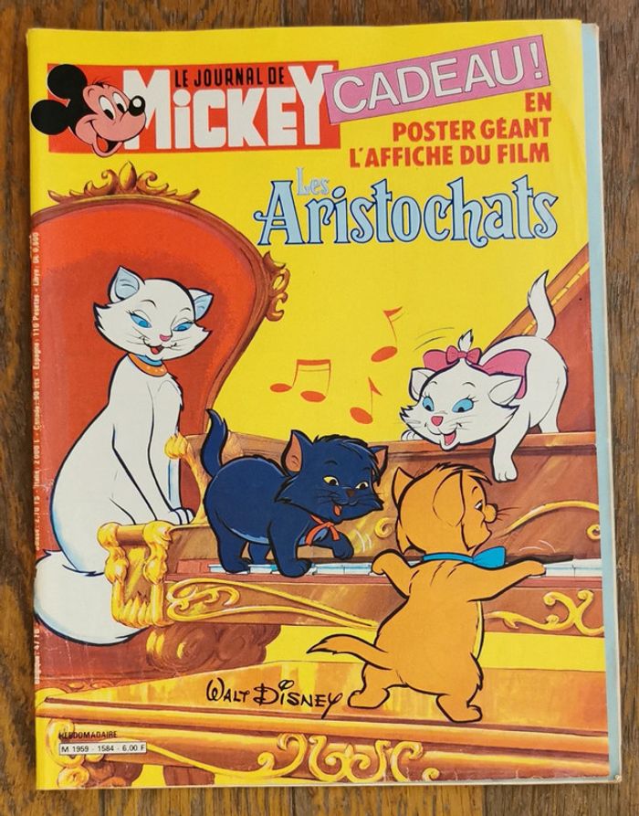 Ancien journal de mickey avec poster géant Les Aristochats 1982 N°1584 vintage