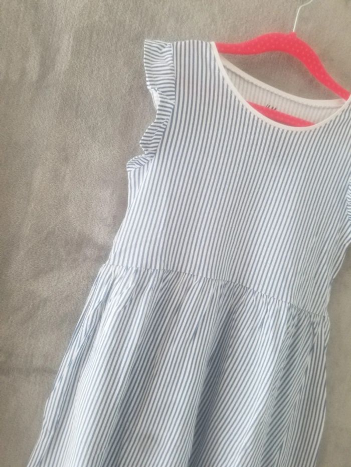 Robe 6-8ans - photo numéro 2
