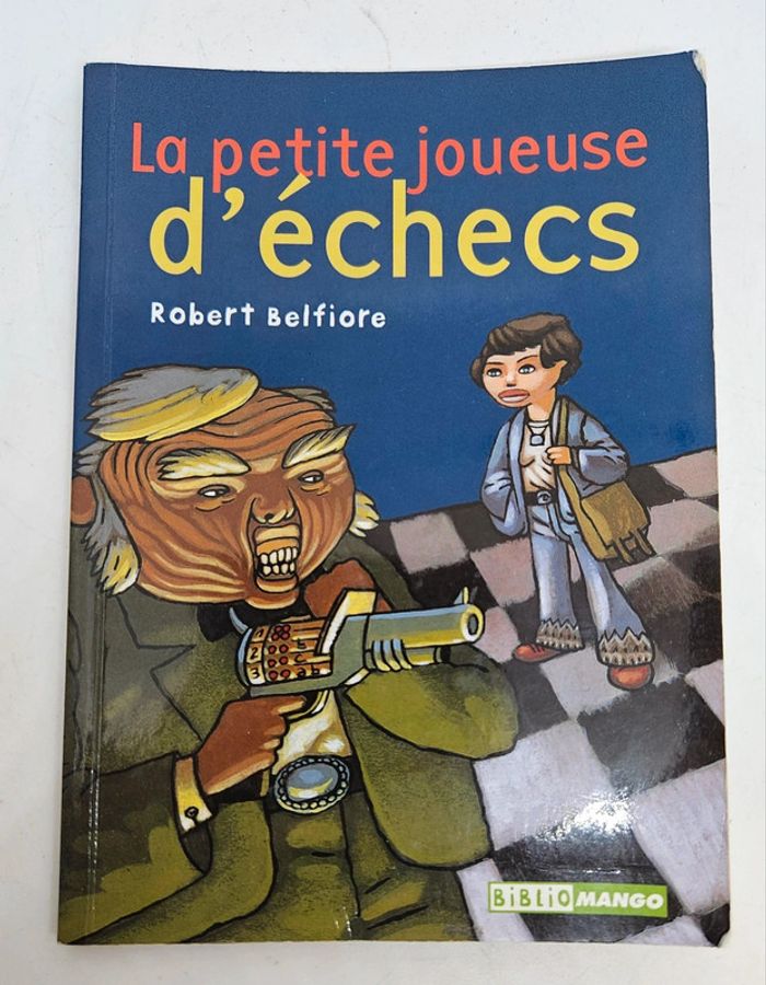 "La petite joueuse d'échecs", de Robert Belfiore.
Biblio mango.
72 pages.
ISBN : 2.7404.1508.7