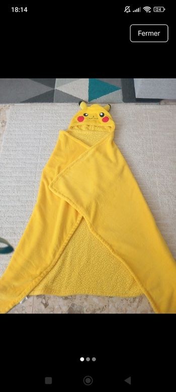 Plaid polaire Pikachu pokémon