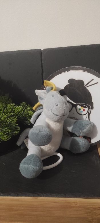 Doudou musical ane cheval bleu jaune étoile Victor Lucien noukie's Blanc Petit