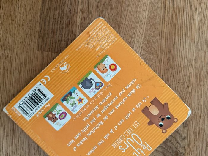 Livre Petit ours est très curieux - photo numéro 3