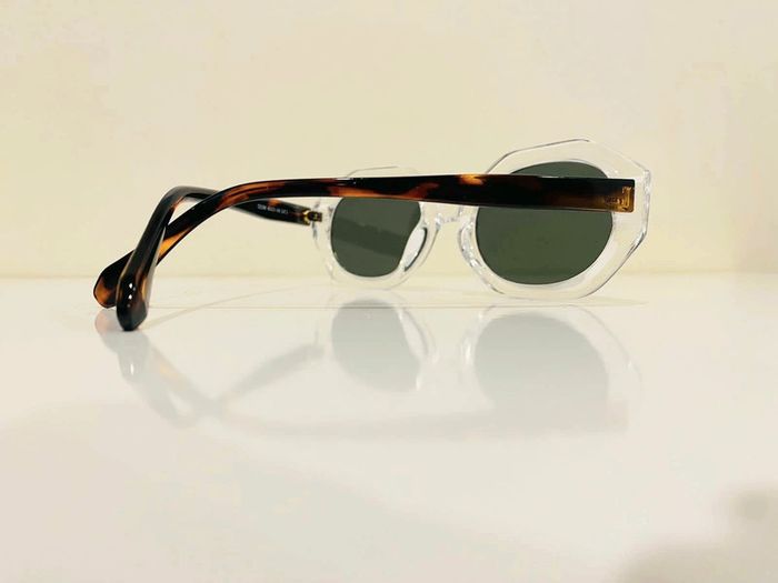 Lunette de soleil mixte small transparente et marron écaillée UV protection catégorie 3 - photo numéro 4