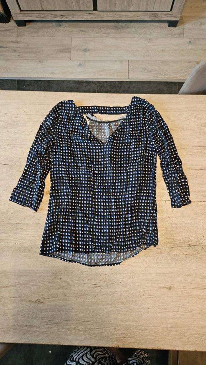Blouse à manches 3/4 noire avec dessin bleus et blancs, Camaïeu, 40, peu mise