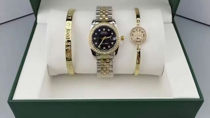 Très jolie ensemble montre bracelet, vendu par ensemble - photo numéro 2