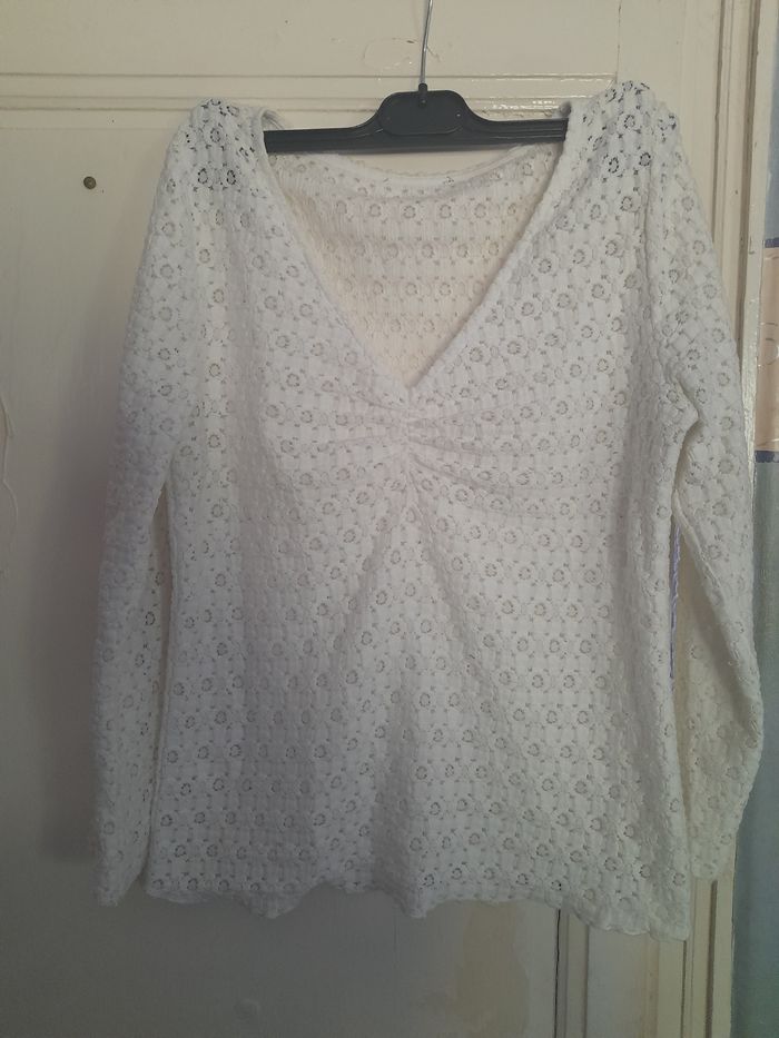 T-shirt/haut blanc en maille, marque Liberto, taille M/L