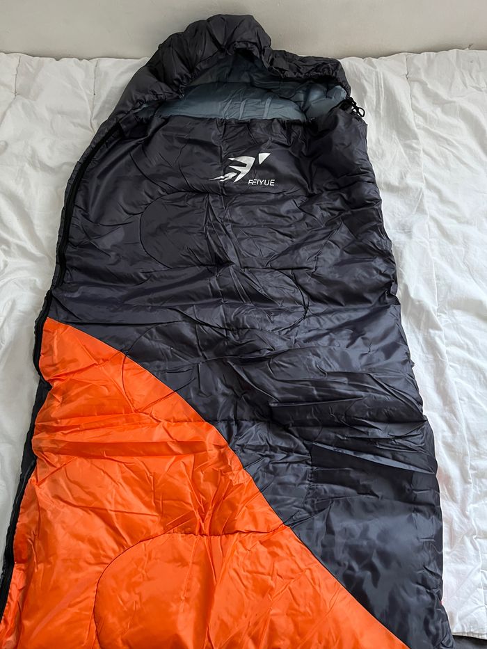 Sac de couchage à capuche gris anthracite et orange avec sac de rangement - photo numéro 2