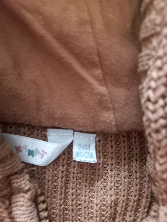 Lot pulls 2 ans - photo numéro 9