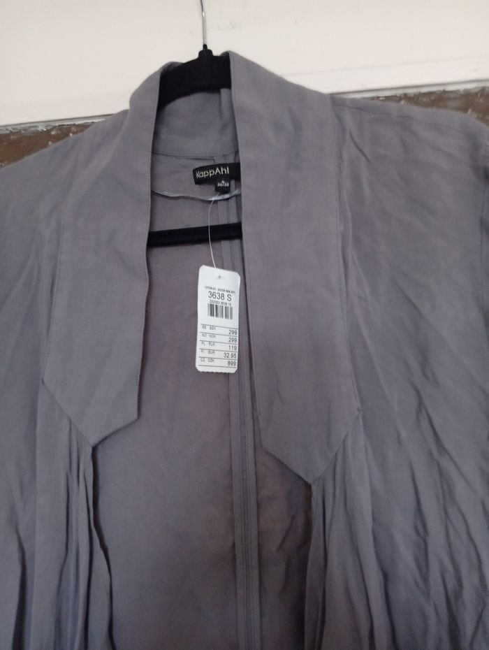 Gilet/ cardigan gris – KappAhl – Taille S 36/38 – Neuf avec étiquette - photo numéro 2