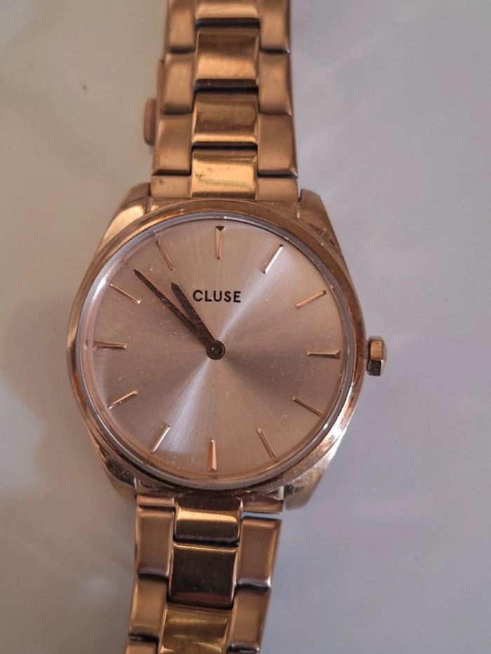 Montre Cluse dorée