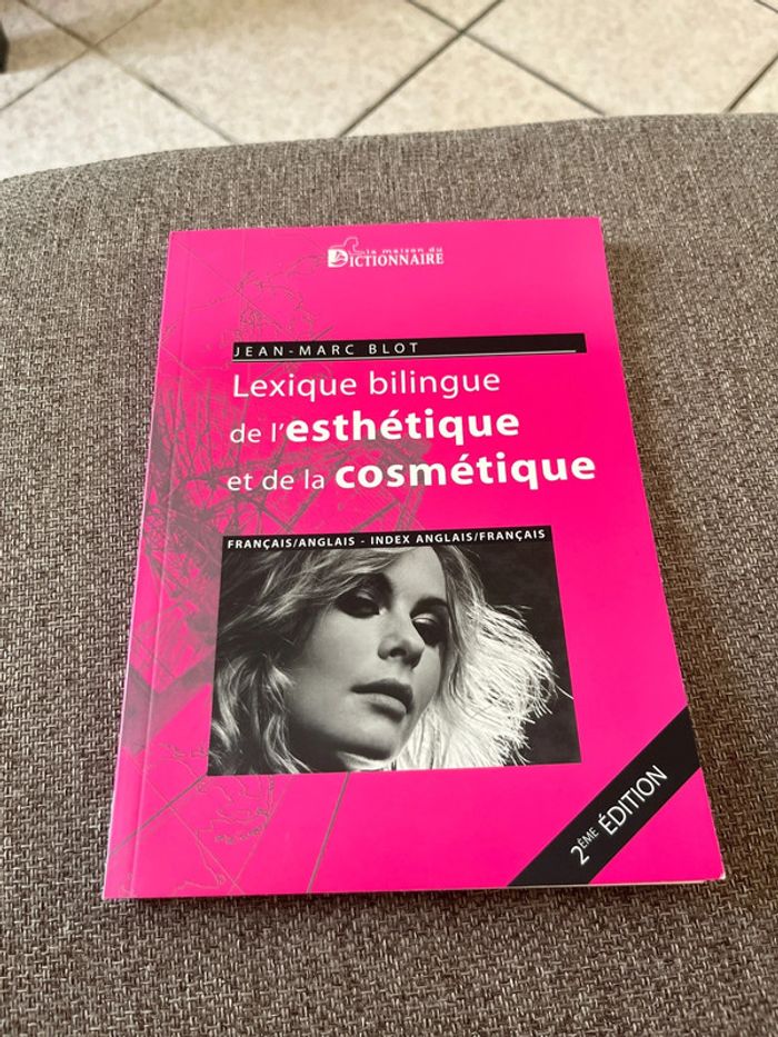 Lexique bilingue esthétique cosmétique