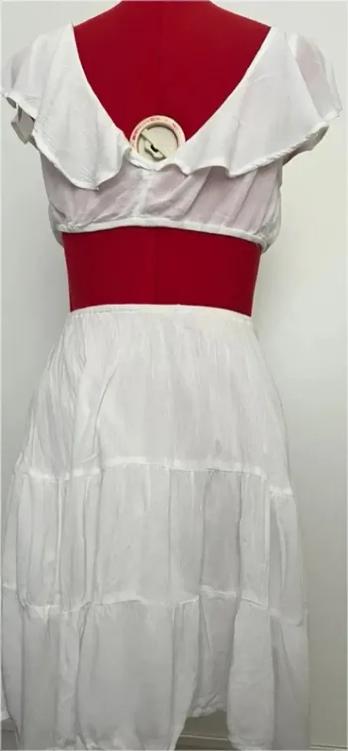 Robe blanche à volants et ouvertures Pimkie - photo numéro 6