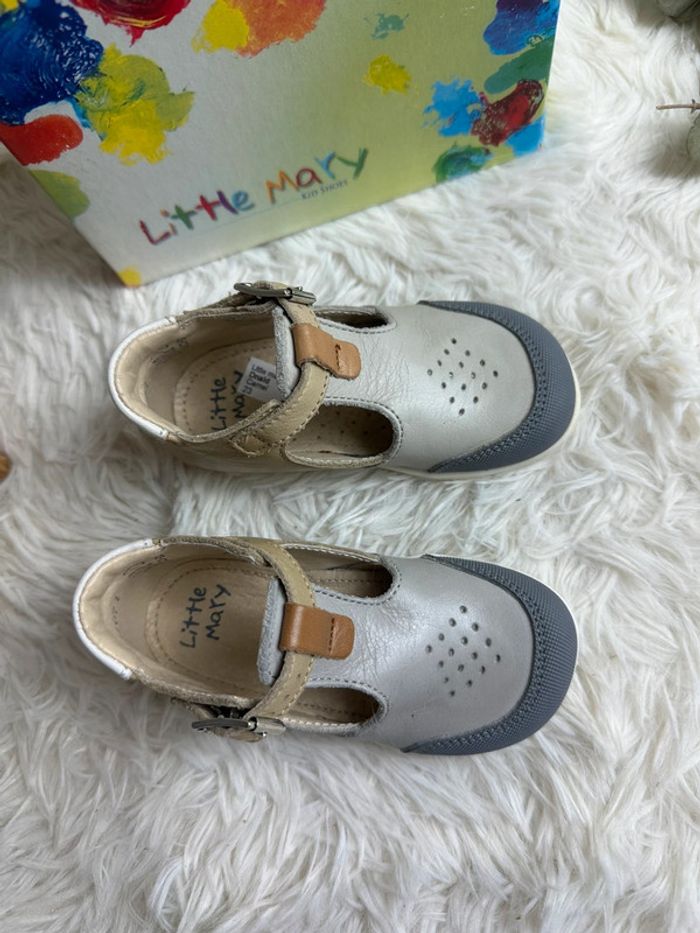 Paire de chaussures Little Mary taille 23 - photo numéro 2