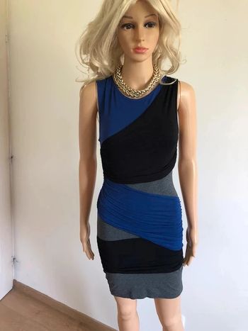 Robe bleue grise et noire sans manches Mango taille S TBE (taille petit)