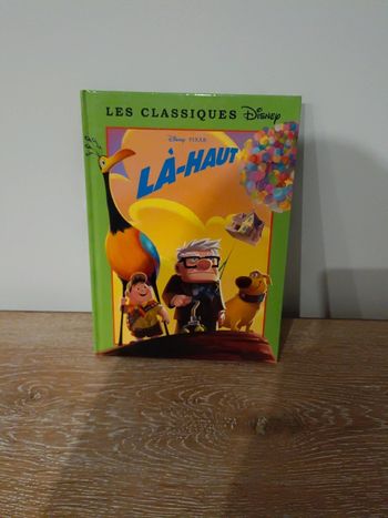La haut