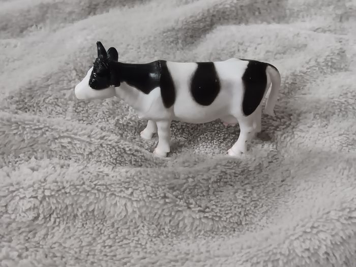 Figurine vache de 10cm