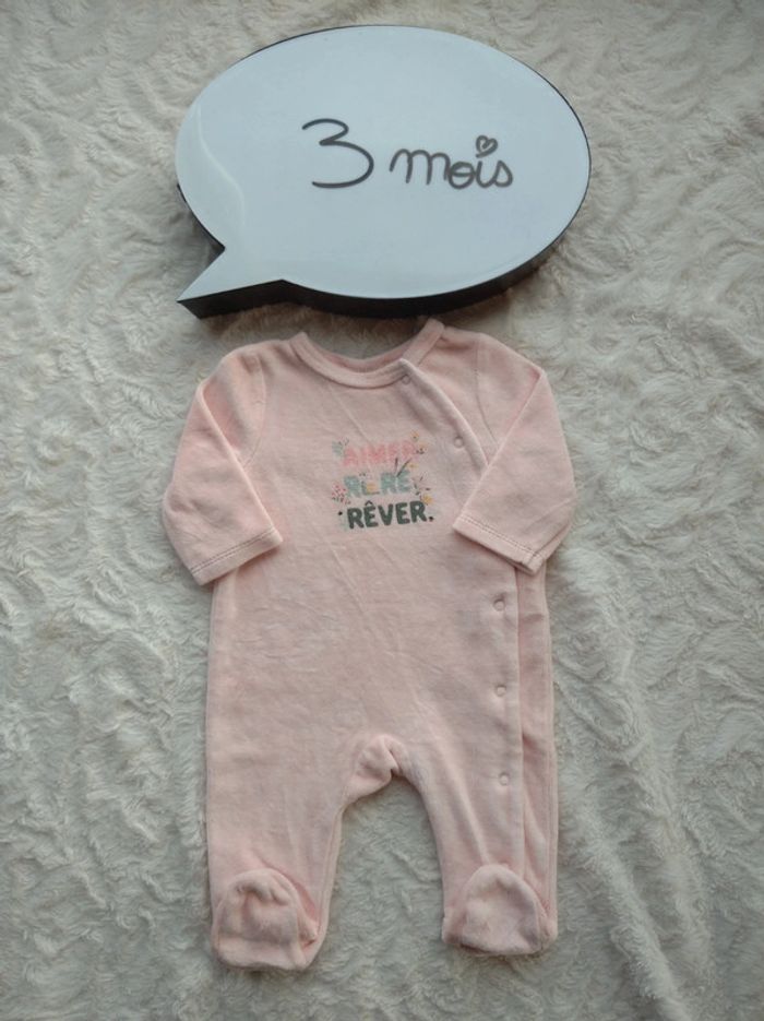 Pyjama grenouillère velours Fille 3 mois aimer rire rêver Fleurs Tao
