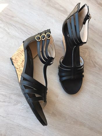 Sandales compensées