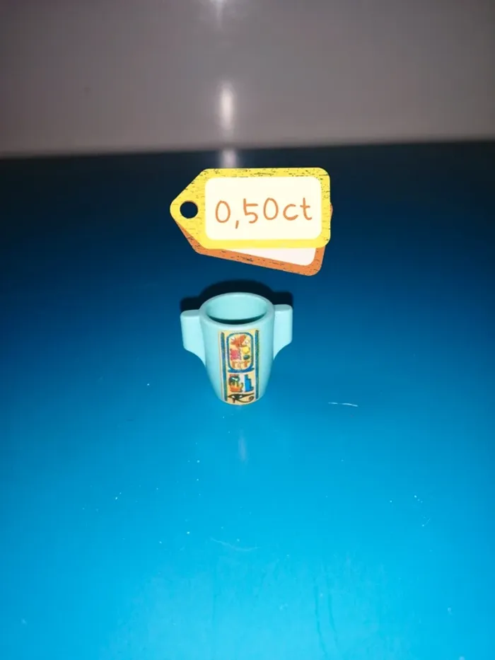 Thème* pièce détachée / urne - pyramide - momie - buste - drapeau - photo numéro 2