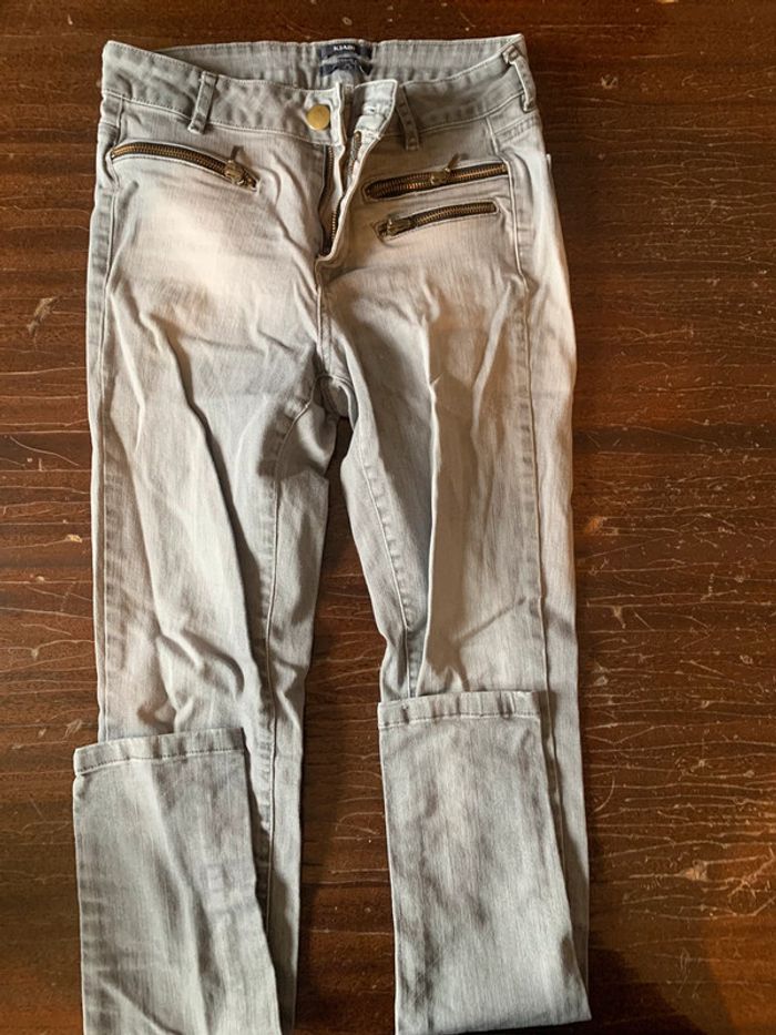 Jean femme - photo numéro 1